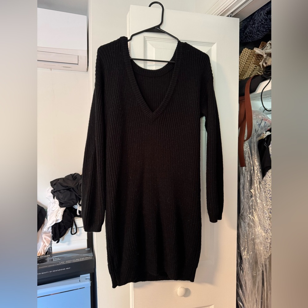 Elegant Black Knit Dress